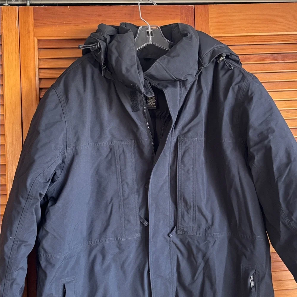 Eddie Bouer Men's Black‎ Removable Hoodie Goose Down Winter Coat Jacket Size L